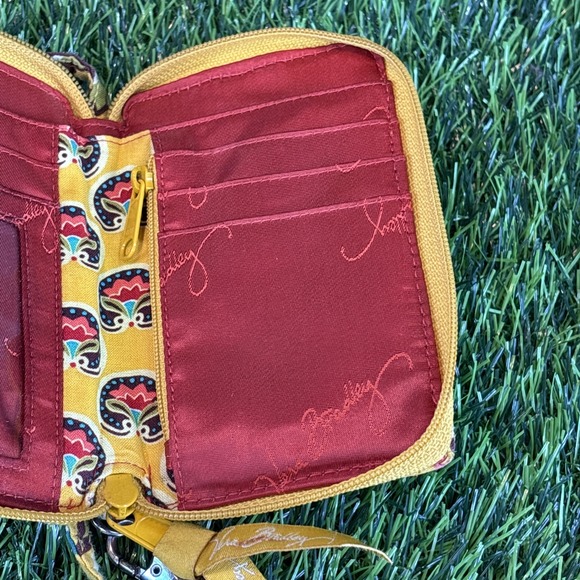 Vera Bradley Zip Around Wristlet Wallet Floral Yellow Multicolor Quilted - Picture 6 of 9